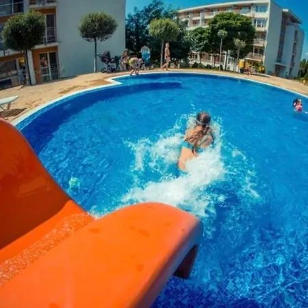Inviting Modern 1-Bed Apartment In Sveti Vlas Apartment