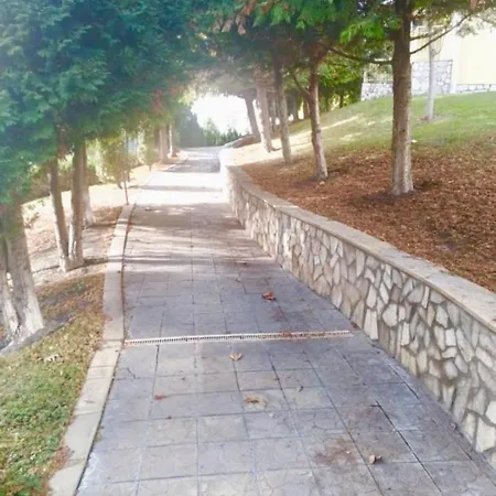 Inviting Modern 1-Bed Apartment In Sveti Vlas شقة *